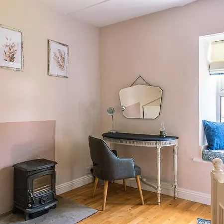 Nyaraló Low Cottage