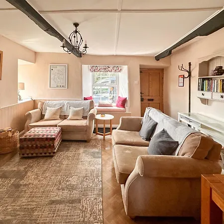 Low Cottage Nyaraló *