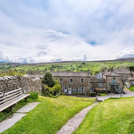 Low Cottage בית נופש רית'